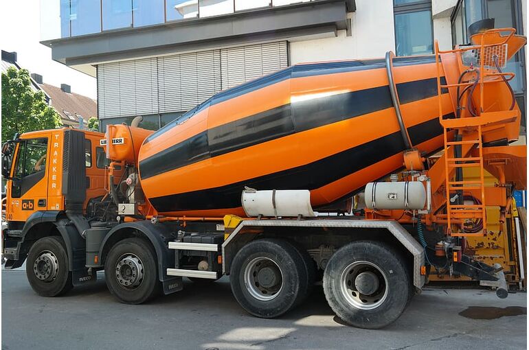 concrete-mixer-concrete-mixing-vehicle-vehicle-construction-work