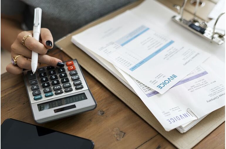 accountant-accounting-admin-alone