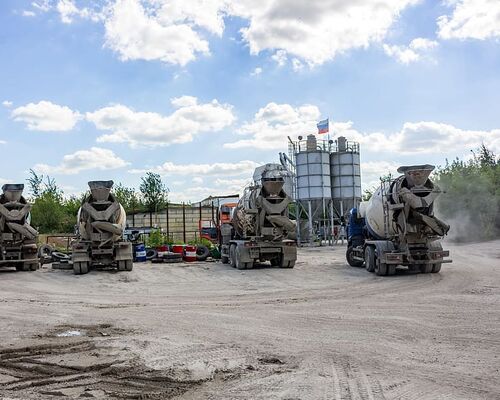 cement-concrete-plant-trucks