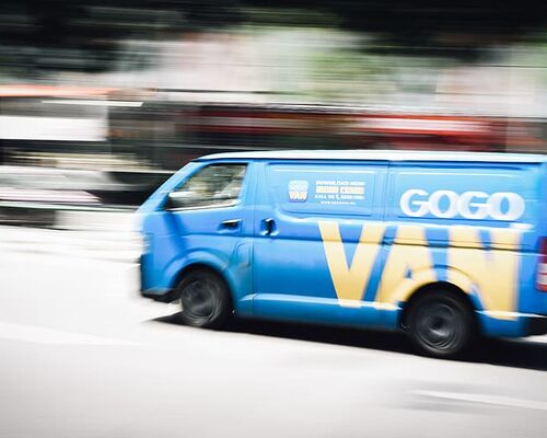 singapore-business-van-transport